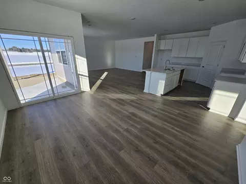 2248 Pine Valley Dr, Plainfield, IN 46168 photo 3