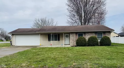 1133 Dunbar Dr, Seymour, IN 47274