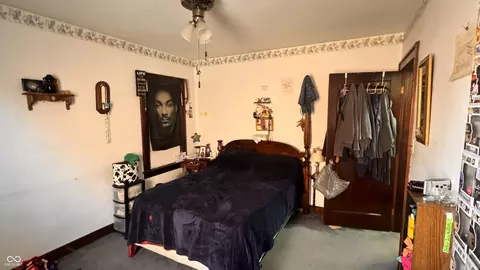 Bedroom - 2425 17th St, Columbus, IN 47201 photo 2 of 2