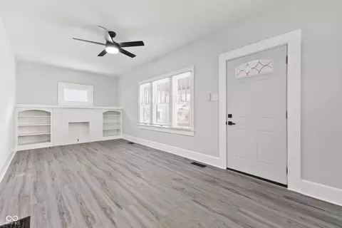 5116 E St Clair St E, Indianapolis, IN 46219 photo 9