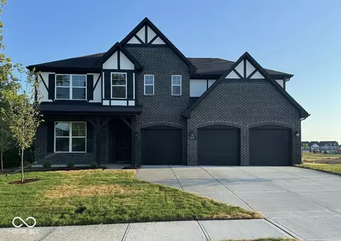 800 Parker Ln, Westfield, IN 46074