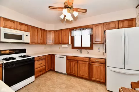 1619 Beech Cir, Plainfield, IN 46168 photo 10