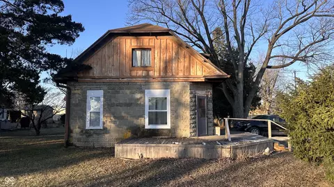 200 S Calhoun St, Buffalo, IN 47925
