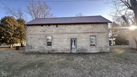 200 S Calhoun St, Buffalo, IN 47925 photo 8