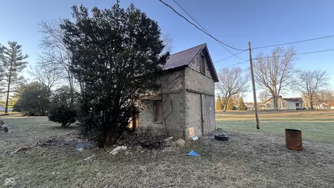 200 S Calhoun St, Buffalo, IN 47925 photo 10