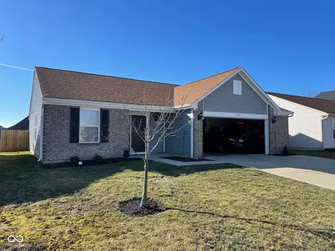 1379 Fiesta Dr, Franklin, IN 46131