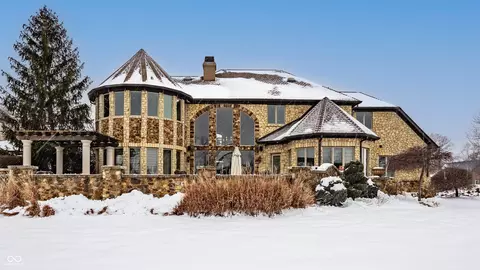 11281 Golden Bear Way, Noblesville, IN 46060