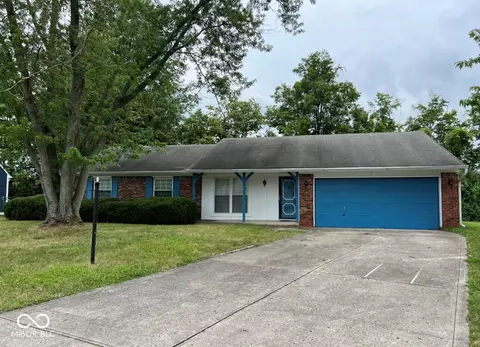 10915 Cherry Lake Pl, Indianapolis, IN 46235