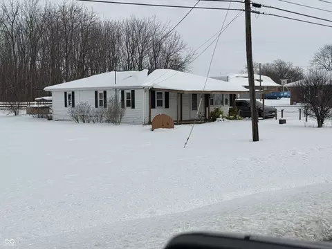 6720 N Michigan Rd, Fairland, IN 46126