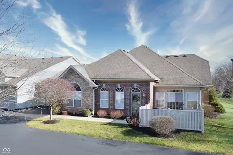 6626 Easy St, Fishers, IN 46038