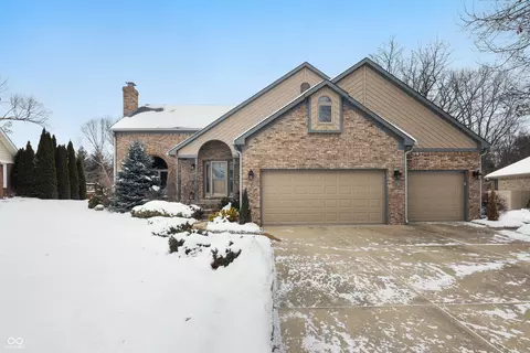 921 New Harmony Dr, Indianapolis, IN 46231