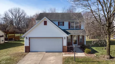 5930 Oakcrest Dr, Indianapolis, IN 46237