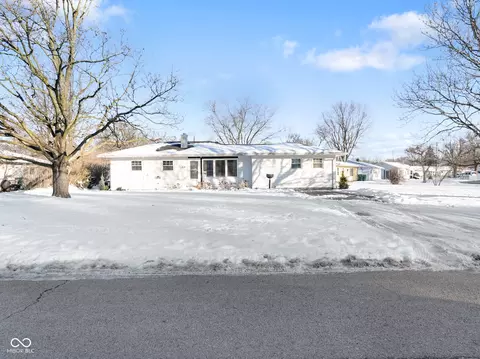 314 E Park St, Plainfield, IN 46168