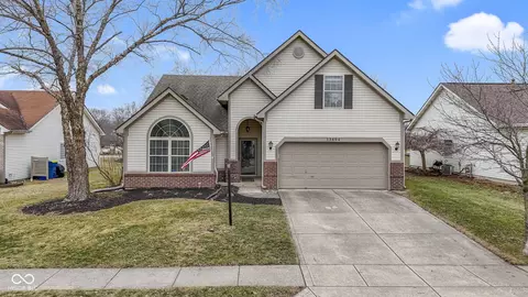 13494 Forum Meadows Dr, Carmel, IN 46033