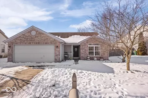 3327 Redbud Ct, Westfield, IN 46074