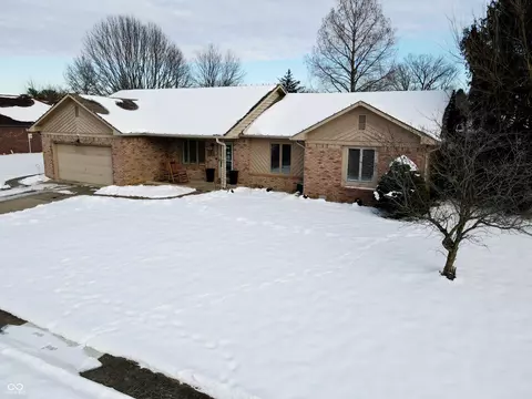 939 Corey Ln, Plainfield, IN 46168 photo 3