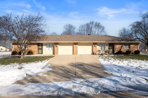 1902 Alhambra Dr, Anderson, IN 46013