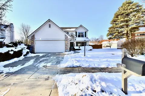 748 Speedway Woods Dr, Indianapolis, IN 46224