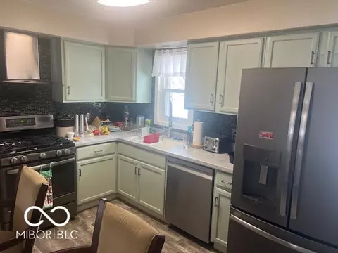 Kitchen - 200 Dunn Ave, Crawfordsville, IN 47933 photo 1 of 4