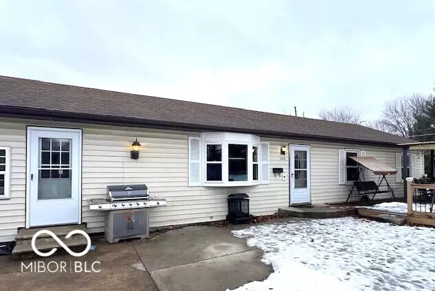 Exterior - 200 Dunn Ave, Crawfordsville, IN 47933 photo 6 of 7