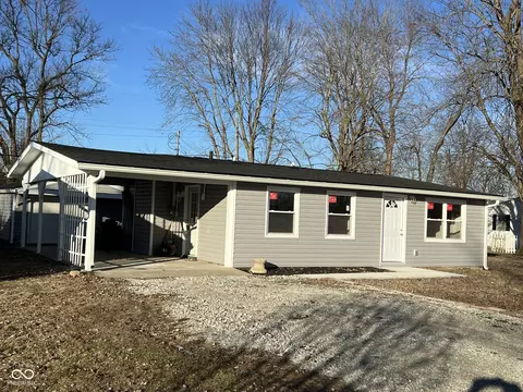 1054 Center St, Martinsville, IN 46151