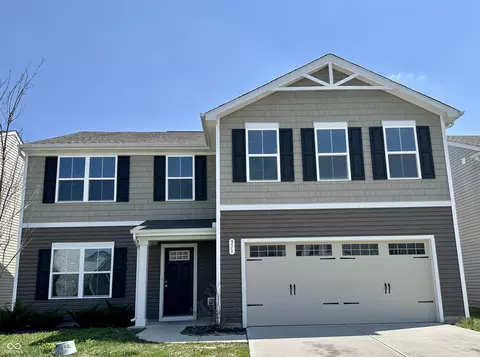 371 Traditions Pass, Greenwood, IN 46143