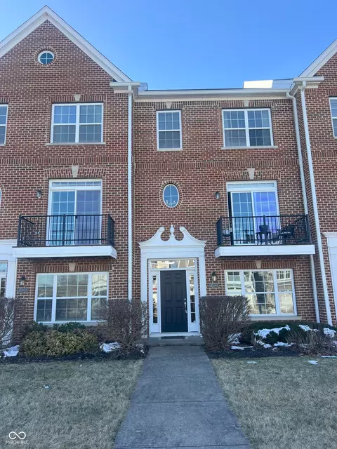 15365 Mystic Rock Dr, Carmel, IN 46033