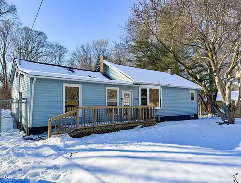 2638 W Cooper Ave, West Terre Haute, IN 47885