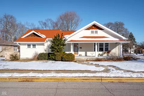 202 Noble St, Greenwood, IN 46142