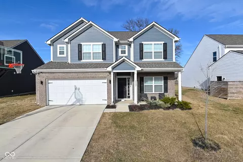 6802 Aster Dr, Pendleton, IN 46064