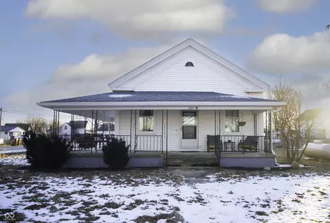 205 N Main Cross St, Wingate, IN 47994