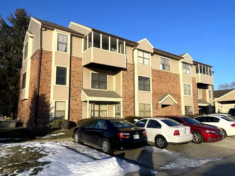 1763 Wellesley Ln #3G, Indianapolis, IN 46219