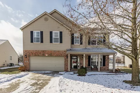 6265 Canterbury Dr, Zionsville, IN 46077