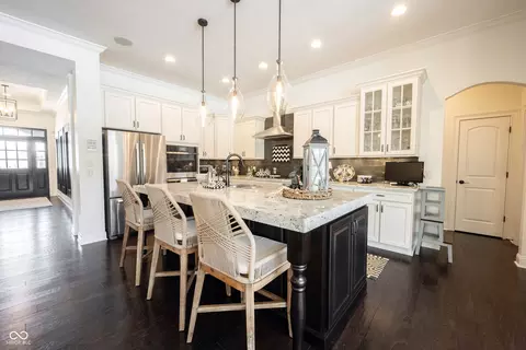 Kitchen - 15744 Bethpage Trl, Carmel, IN 46033 photo 2 of 8