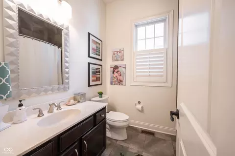 Bath - 15744 Bethpage Trl, Carmel, IN 46033 photo 4 of 6