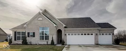 21413 Hanstock Dr, Noblesville, IN 46062