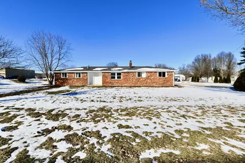 6240 W Mills Rd, Indianapolis, IN 46221