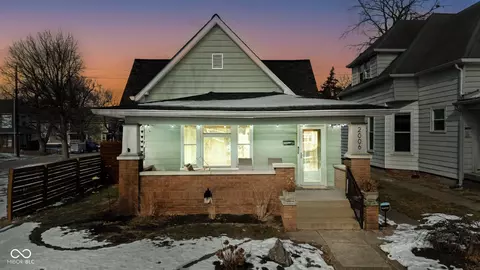 2006 E 10th St, Indianapolis, IN 46201