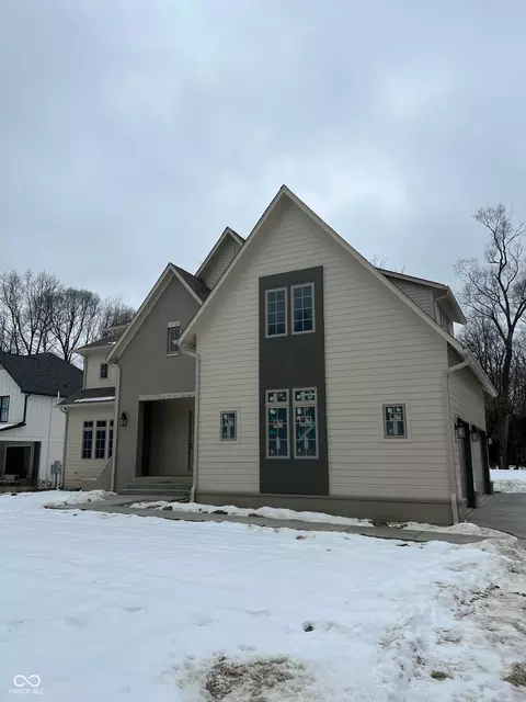 8042 Westfield Blvd, Indianapolis, IN 46240
