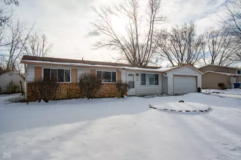 9211 Shenandoah Dr, Indianapolis, IN 46229