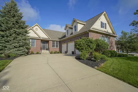 16395 La Paloma Ct, Noblesville, IN 46060