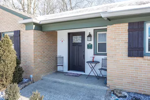 9 Wedding Ln, Plainfield, IN 46168 photo 2
