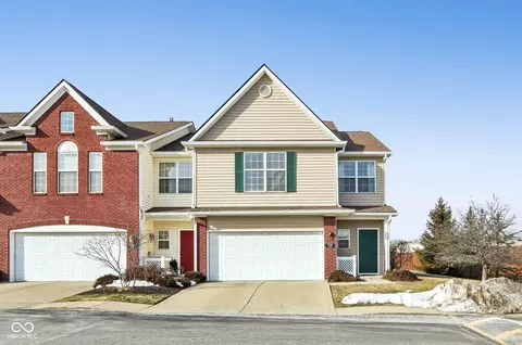 9760 Highpoint Ridge Dr #103, Fishers, IN 46037