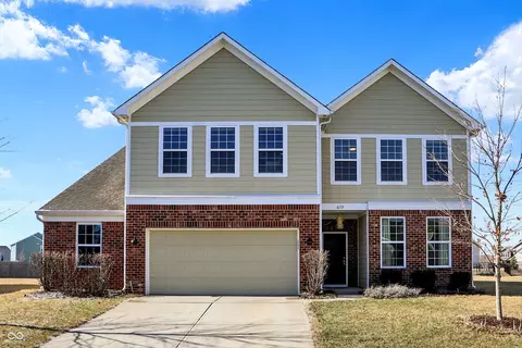 6115 Adler Ct, Whitestown, IN 46075