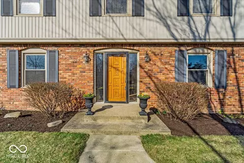9012 Colgate St, Indianapolis, IN 46268 photo 3