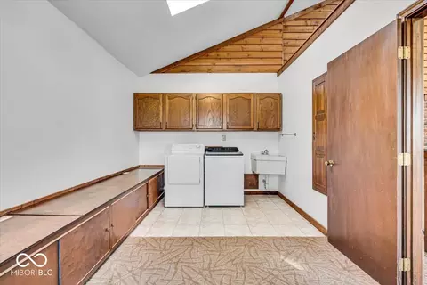 9012 Colgate St, Indianapolis, IN 46268 photo 17