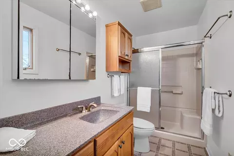 9012 Colgate St, Indianapolis, IN 46268 photo 21