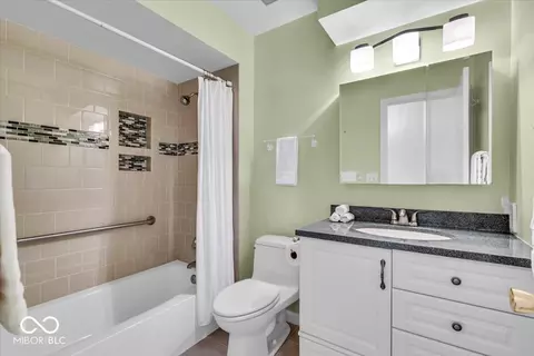 9012 Colgate St, Indianapolis, IN 46268 photo 23