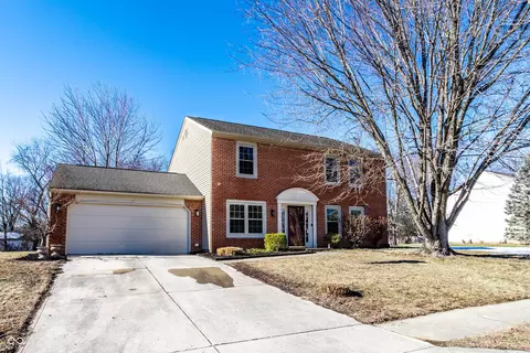 7150 Tappan Dr, Indianapolis, IN 46268