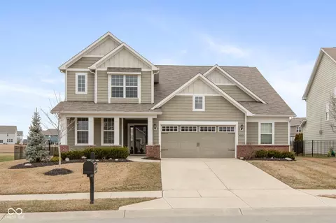 15349 Eastpark Cir W, Fishers, IN 46037